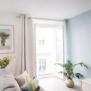 https://nueva-almudena-c4r-apartment.es-andalucia.com