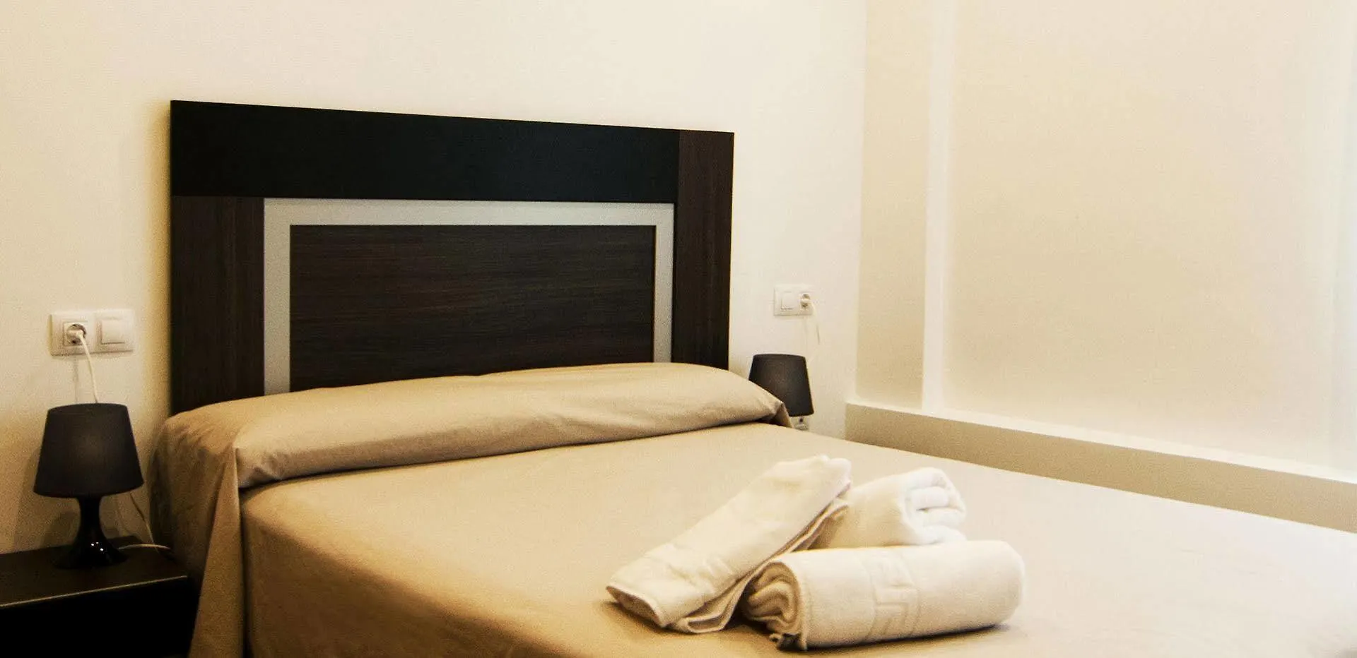 Aparthotel Plaza de la Luz Cádiz